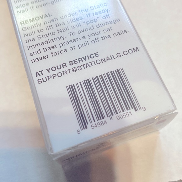 BNIB Static nails black glue on press on glossy almond nails - Picture 4 of 4